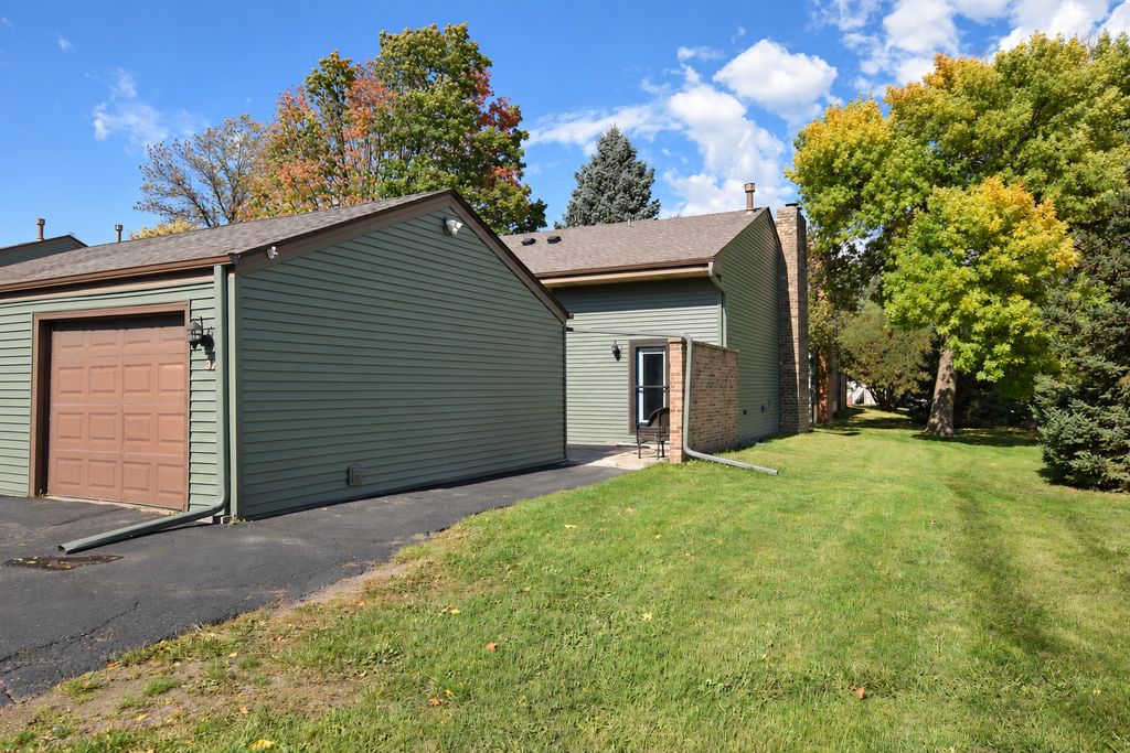 37 Marie Avenue E, West Saint Paul, MN 55118 — exterior