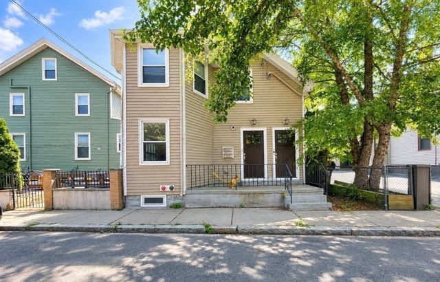 2 Auburn Ave 2, Somerville, MA 02145
