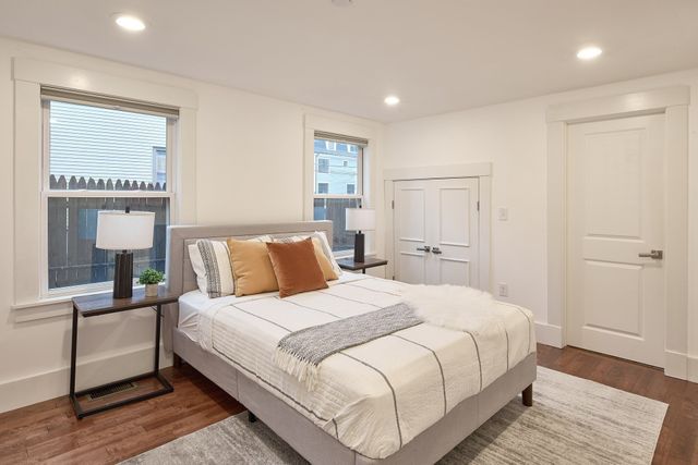 2 Auburn Ave 2, Somerville, MA 02145