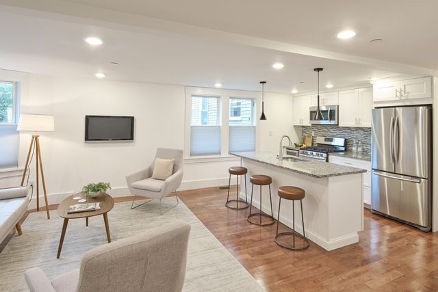 2 Auburn Ave 2, Somerville, MA 02145