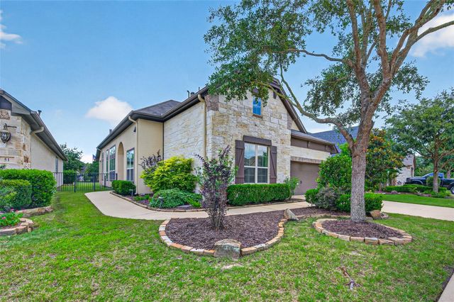 55 Floral Hills Lane, Fulshear, TX 77441