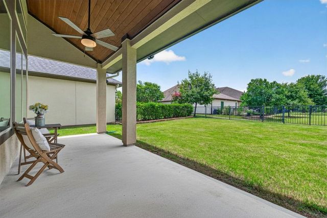 55 Floral Hills Lane, Fulshear, TX 77441