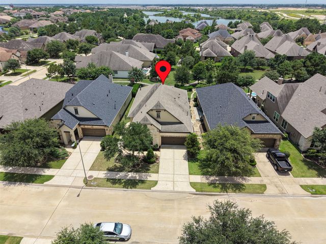 55 Floral Hills Lane, Fulshear, TX 77441