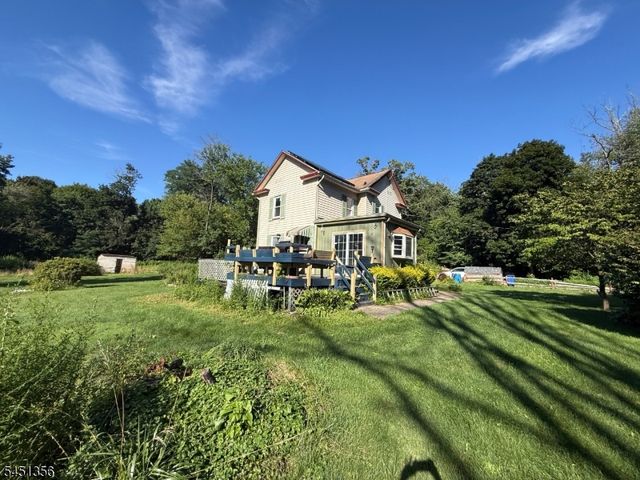 7 2Nd St, Oxford Twp., NJ 07863