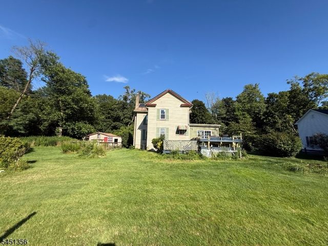 7 2Nd St, Oxford Twp., NJ 07863