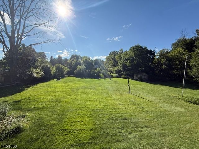 7 2Nd St, Oxford Twp., NJ 07863