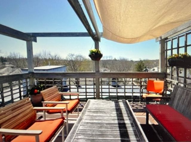 336 Washington St 3, Brookline, MA 02445