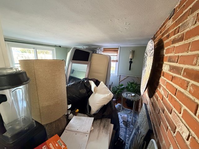 33 Assisi Way, Norwalk, CT 06851