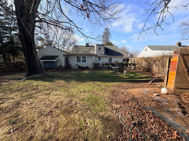 33 Assisi Way, Norwalk, CT 06851