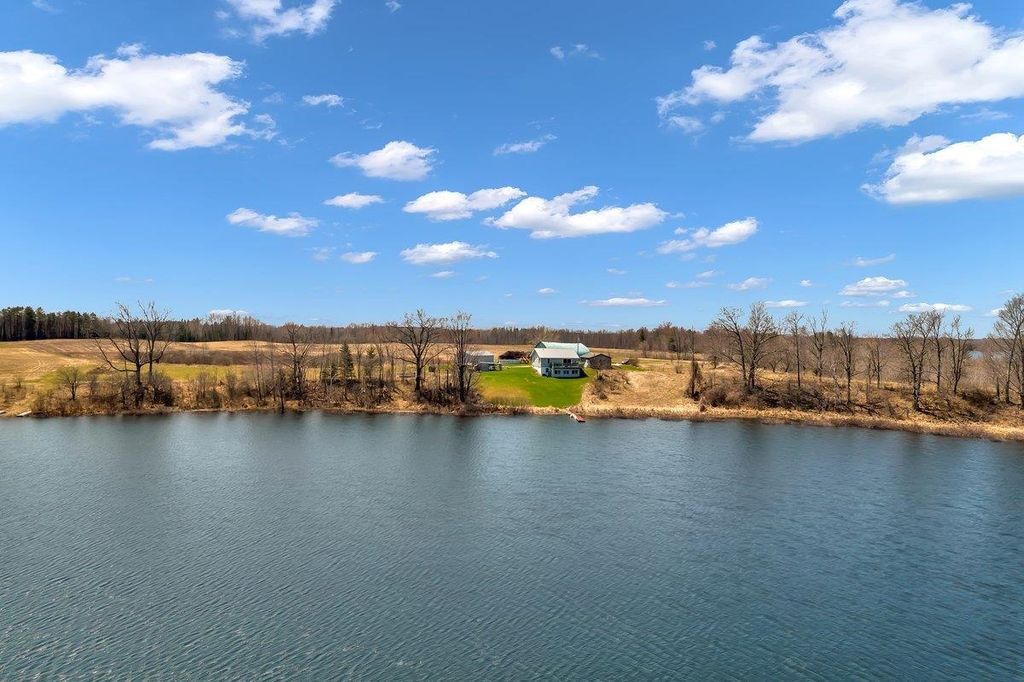 4374 E County Line Road, Plainfield Twp, MI 48739