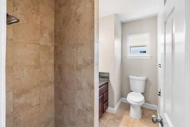 2019 Ethan Way, Sacramento, CA 95825