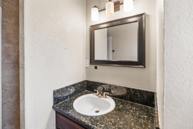 2019 Ethan Way, Sacramento, CA 95825