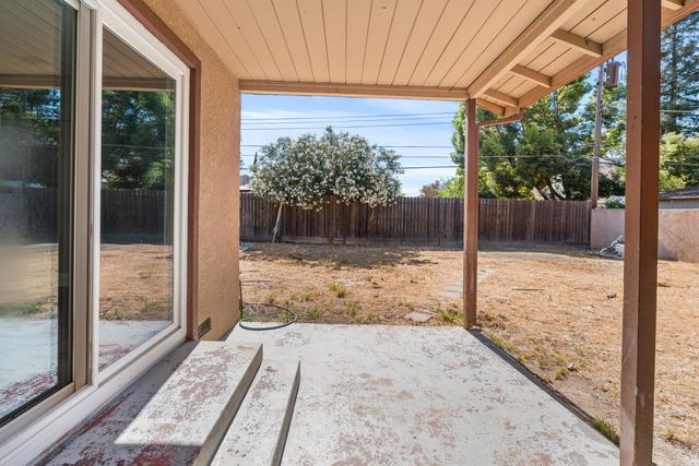 2019 Ethan Way, Sacramento, CA 95825