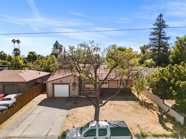 2019 Ethan Way, Sacramento, CA 95825