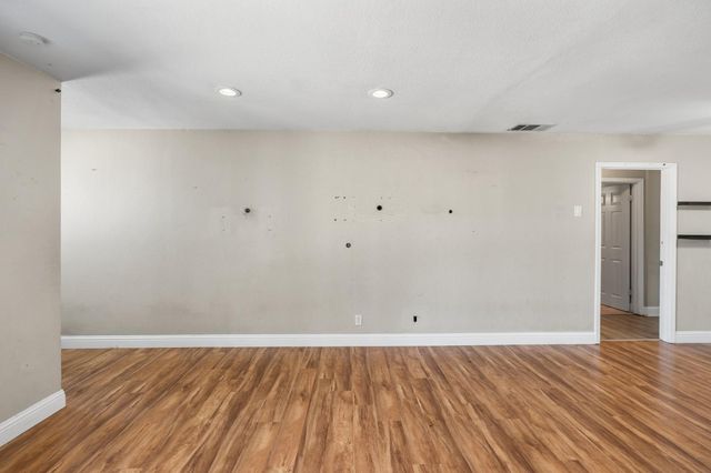 2019 Ethan Way, Sacramento, CA 95825