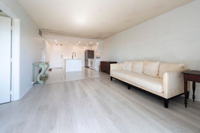 900 NE 18th Avenue 408, Fort Lauderdale, FL 33304