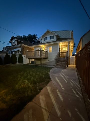 1322 Euclid Avenue, Berwyn, IL 60402