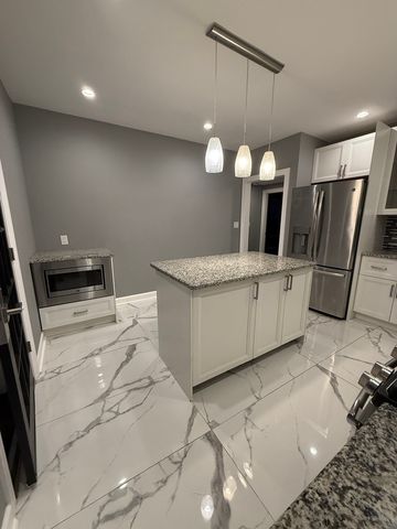 1322 Euclid Avenue, Berwyn, IL 60402