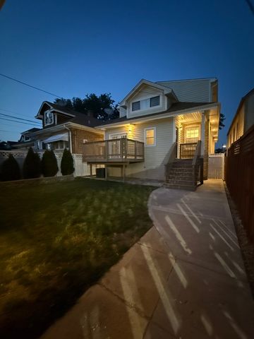 1322 Euclid Avenue, Berwyn, IL 60402
