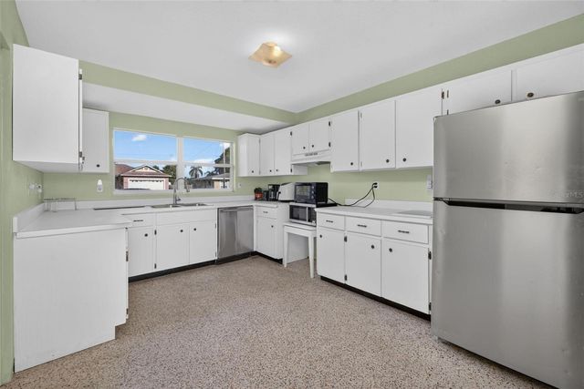 5701 PADGETT CIRCLE, Orlando, FL 32839