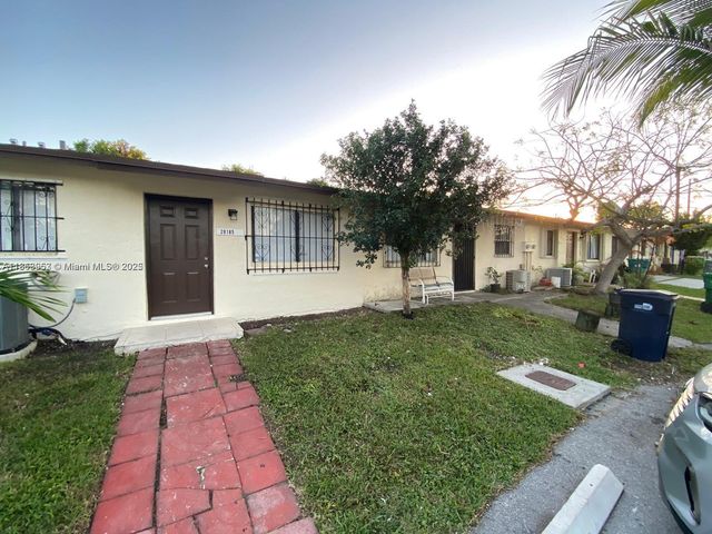 28185 SW 143rd Ct, Homestead, FL 33033
