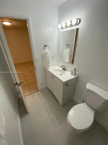 28185 SW 143rd Ct, Homestead, FL 33033