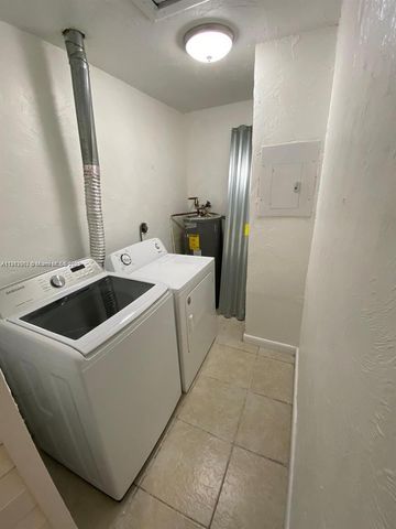 28185 SW 143rd Ct, Homestead, FL 33033