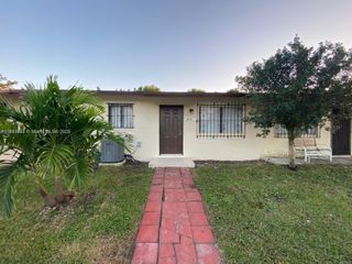 28185 SW 143rd Ct, Homestead, FL 33033