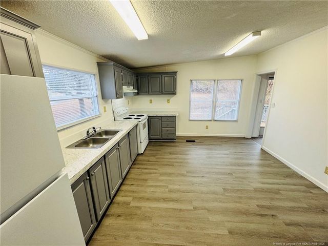 61 Lexington Lane, Cameron, NC 28326