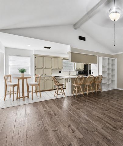 14318 Foxford Way, Houston, TX 77015