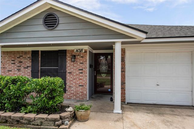 14318 Foxford Way, Houston, TX 77015