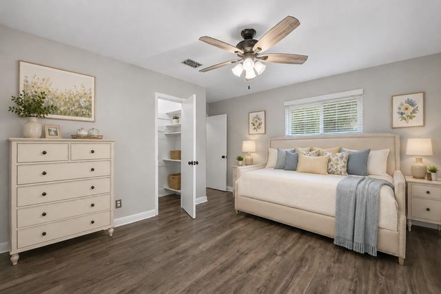 14318 Foxford Way, Houston, TX 77015