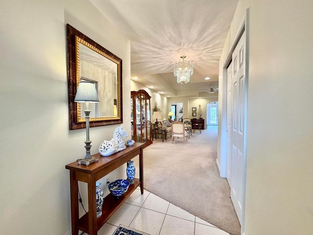 661 Lake Harbor Drive, Marion, IL 62959