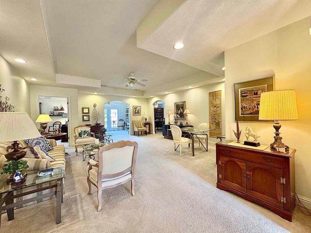 661 Lake Harbor Drive, Marion, IL 62959