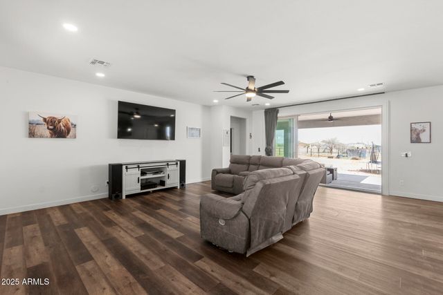 32011 N 225TH Drive, Wittmann, AZ 85361