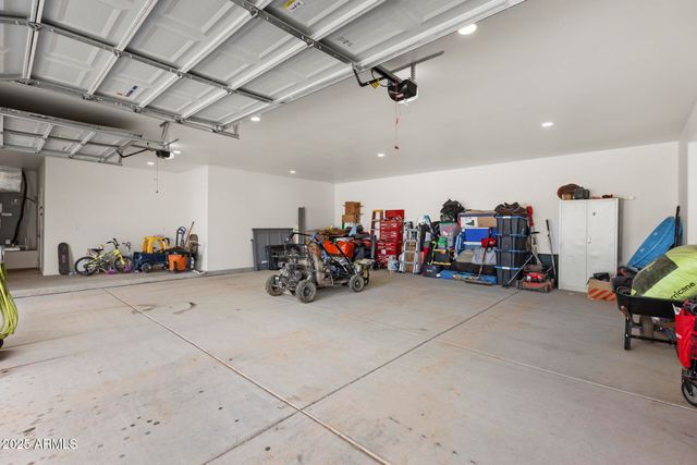 32011 N 225TH Drive, Wittmann, AZ 85361