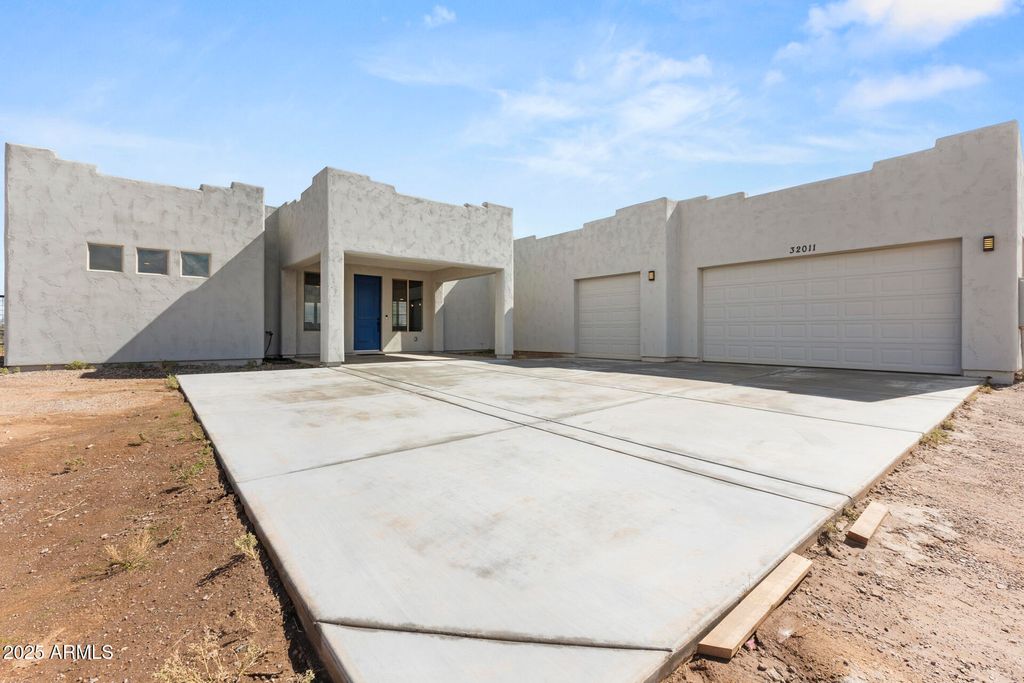 32011 N 225TH Drive, Wittmann, AZ 85361 — photo 4