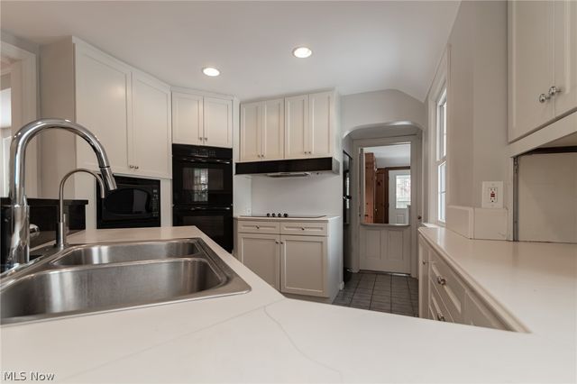 8301 Sherman Road, Chesterland, OH 44026