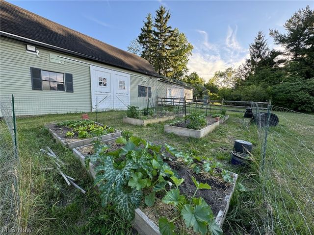 8301 Sherman Road, Chesterland, OH 44026