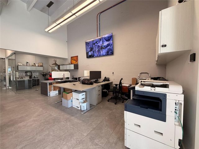 4709 SW 74th Avenue, Miami, FL 33155