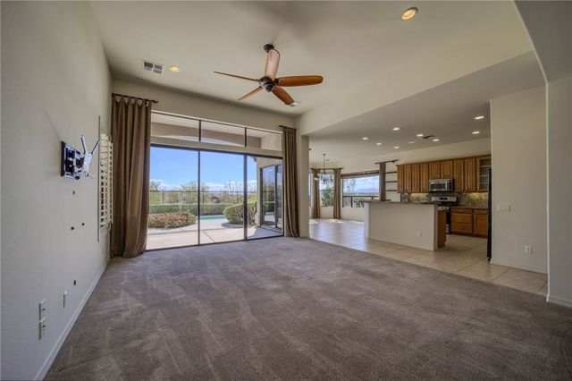 2854 Fort Silver Drive, Bullhead City, AZ 86429