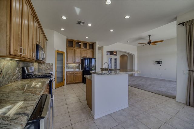 2854 Fort Silver Drive, Bullhead City, AZ 86429
