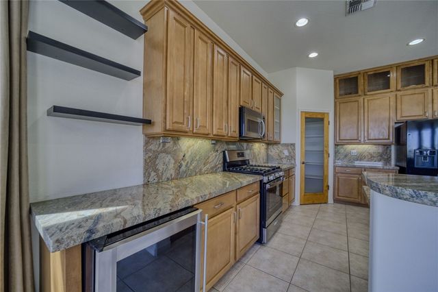 2854 Fort Silver Drive, Bullhead City, AZ 86429