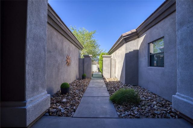 2854 Fort Silver Drive, Bullhead City, AZ 86429