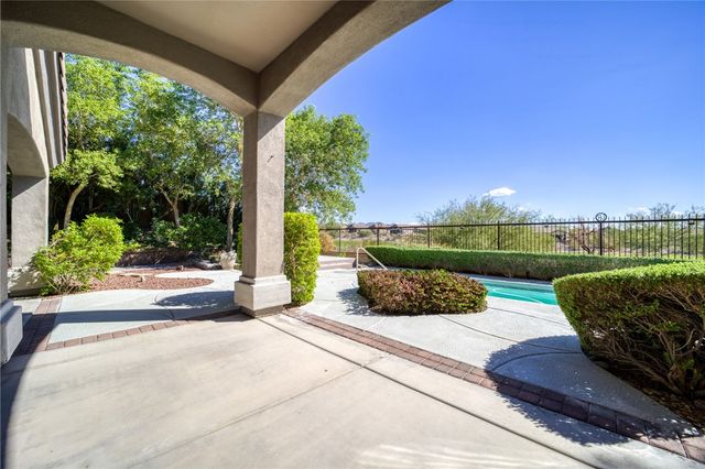 2854 Fort Silver Drive, Bullhead City, AZ 86429