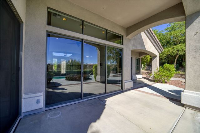 2854 Fort Silver Drive, Bullhead City, AZ 86429