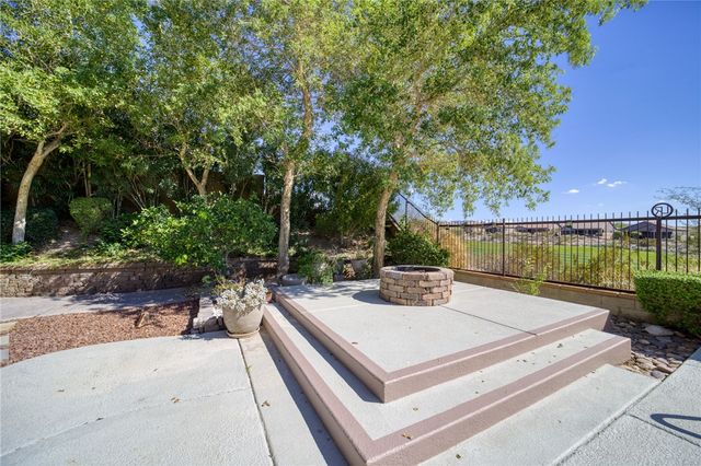 2854 Fort Silver Drive, Bullhead City, AZ 86429