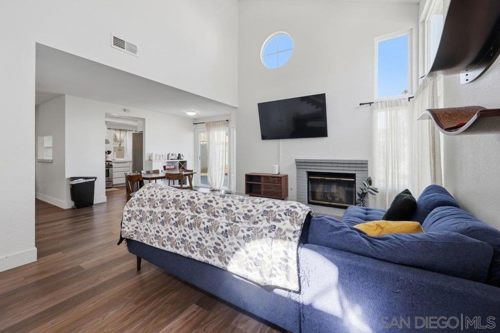1370 Hiawatha Gln, Escondido, CA 92027 — photo 4