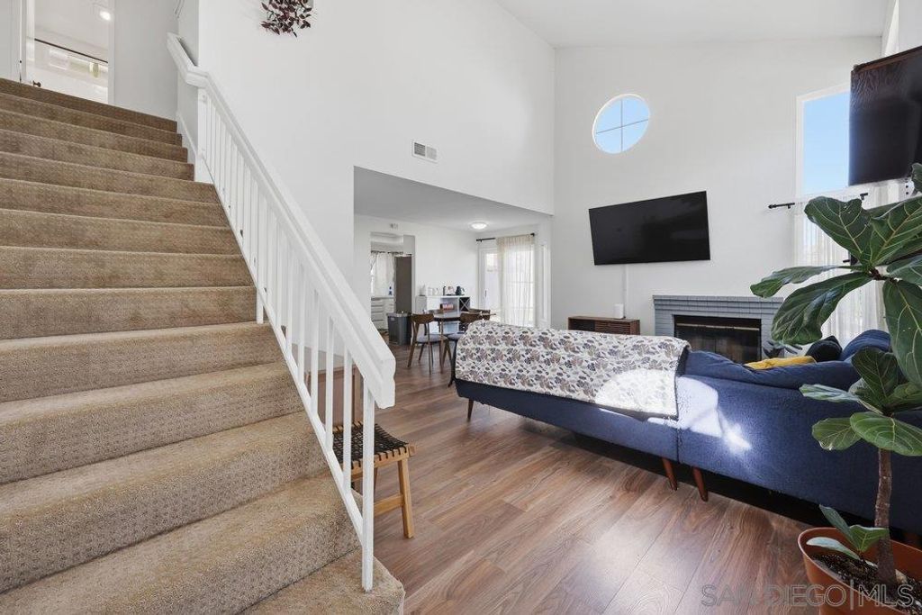 1370 Hiawatha Gln, Escondido, CA 92027 — photo 5