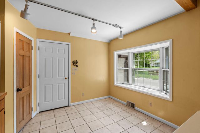 613 Labore Road, Little Canada, MN 55117